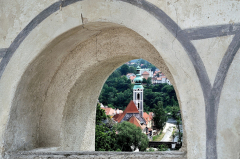 cesky_krumlov_32.032_durchgang_schloss_plattform