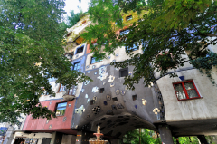 wien-4.00-005-hundertwasserhaus